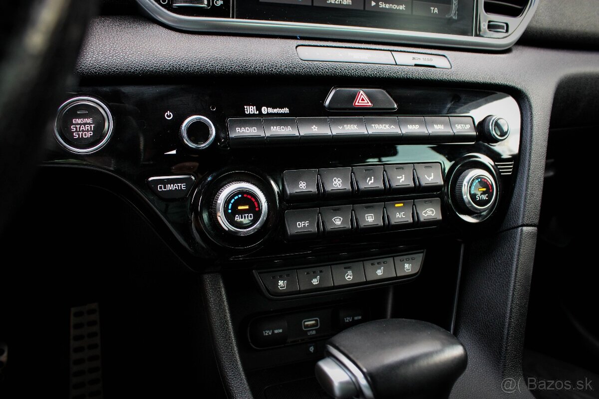 Kia Sportage 2.0 CRDi + 48V (Mild Hybrid) GT-Line A/T - 18