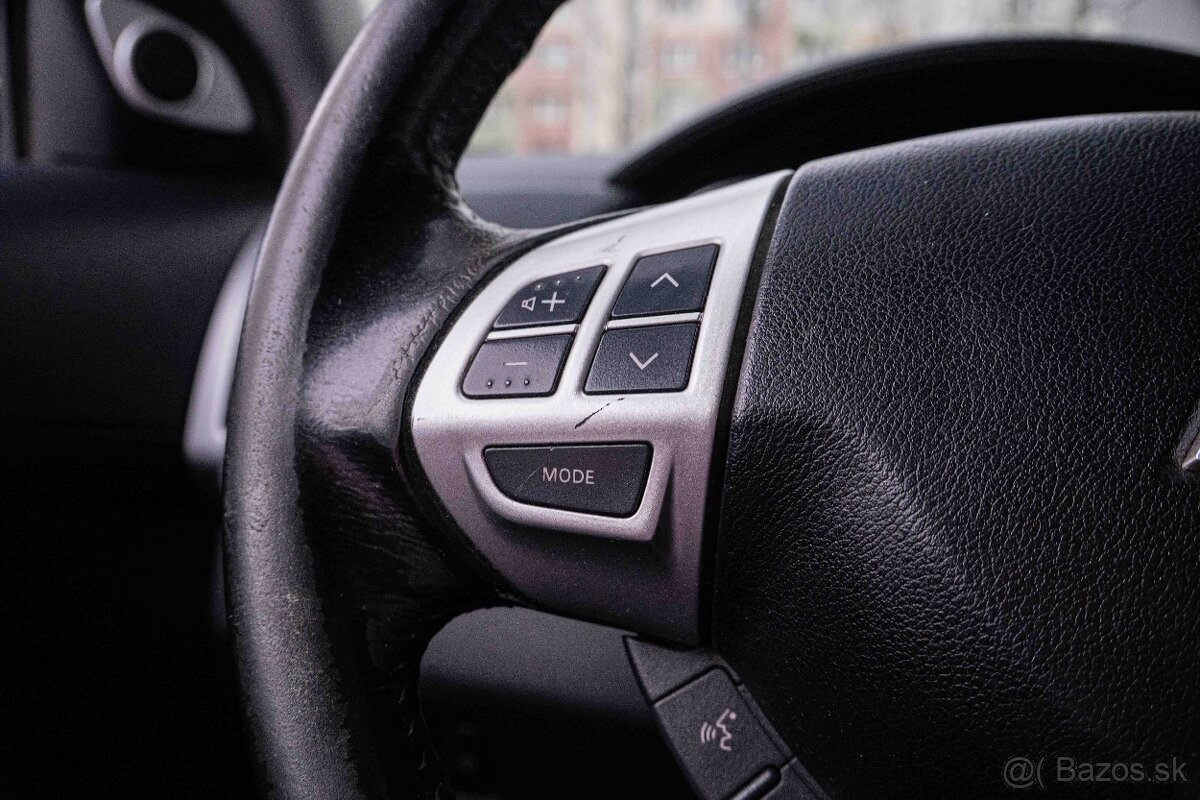 Mitsubishi Outlander 2.2 DI-D - 18