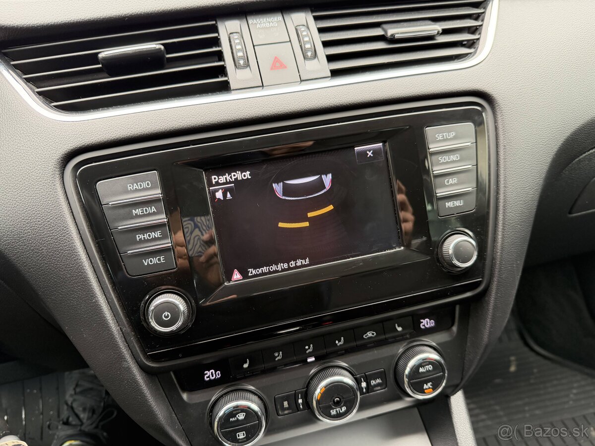 Škoda Octavia 1.8 TSI 132kw DSG Elegance - 18