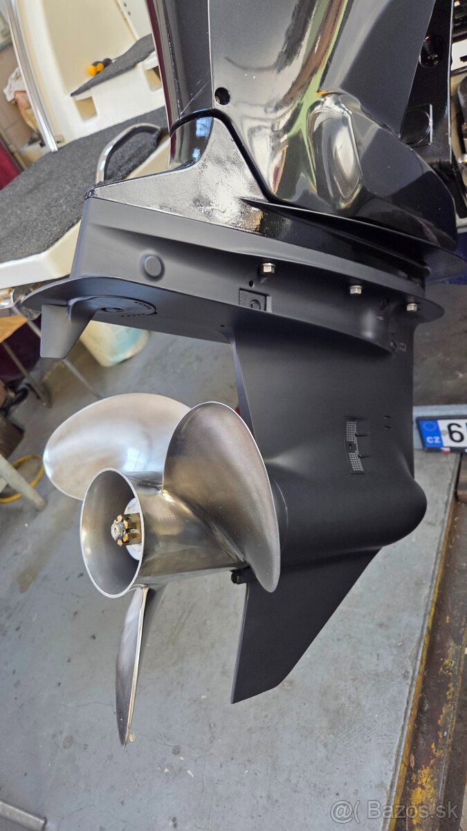 LOĎ ITALMAR, CABIN 23 + motor 225hp + dvouosí vlek - 18