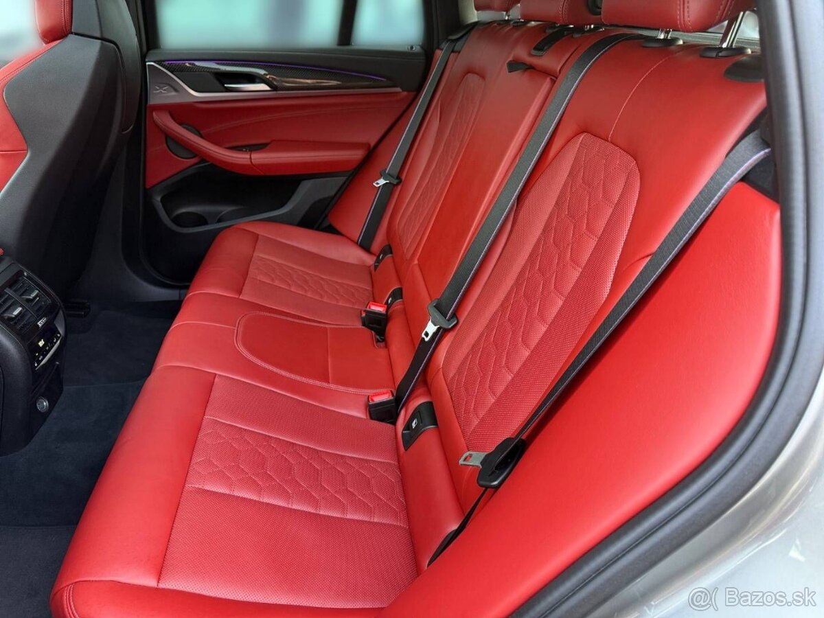 BMW X4 M /// xDrive - 18