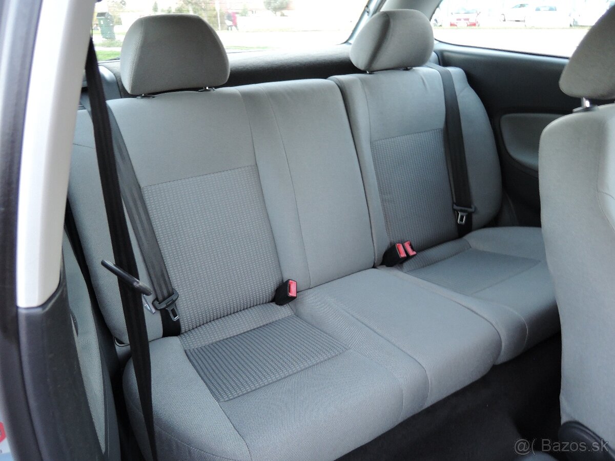 Seat Ibiza, 1,4i 16V Aut. Servis 107tkm 2003 - 18