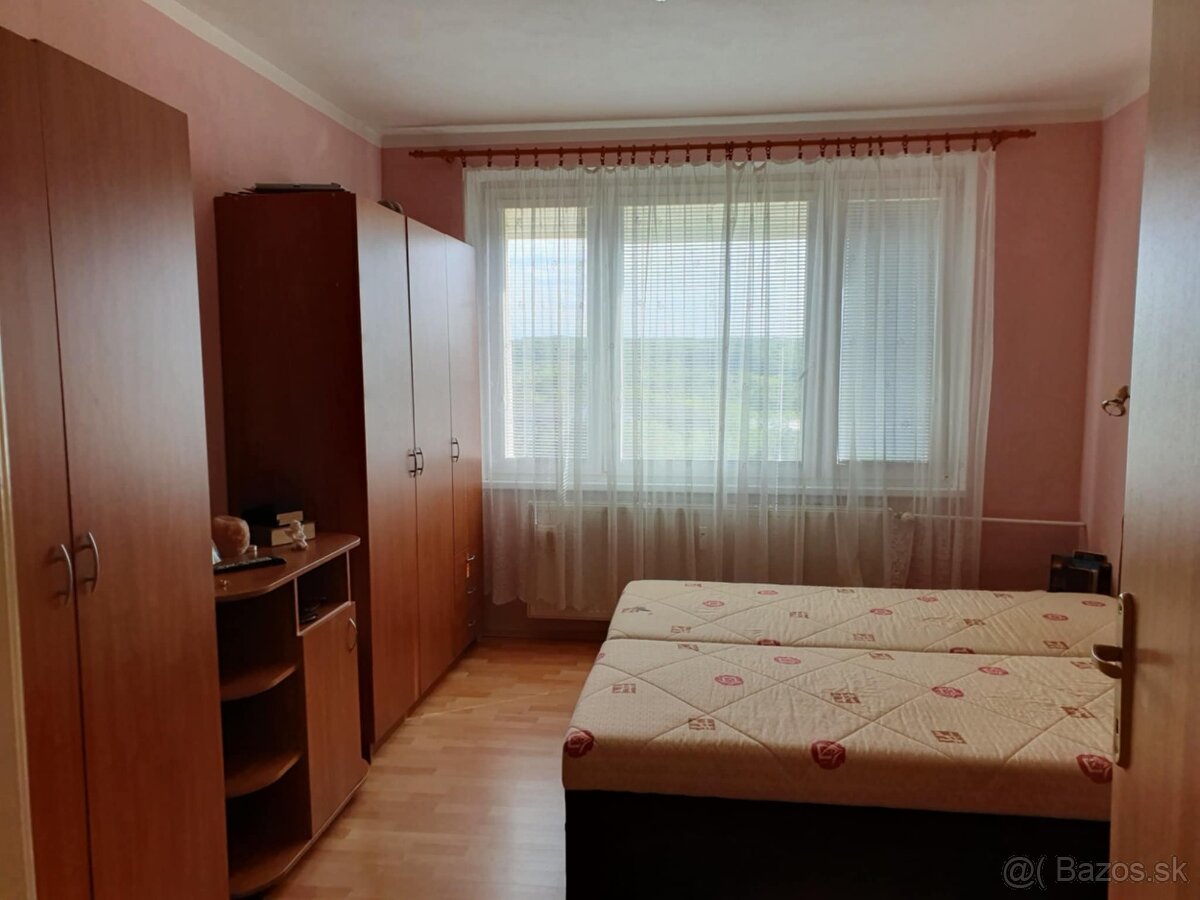 Veľký 2 izbový s loggiou - 18