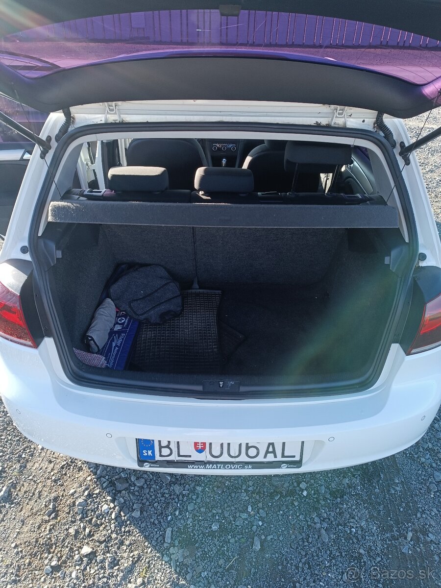 Predám VW Golf 1.2 TSI - 18