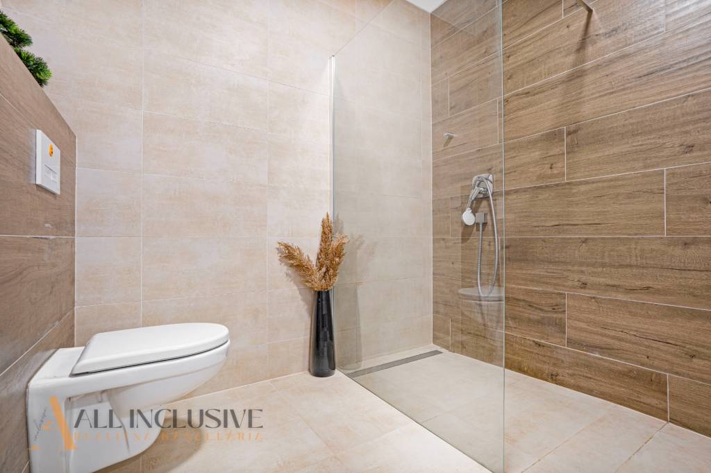 ALL INCLUSIVE | NA PREDAJ 4-IZBOVÝ RD (ČASŤ DVOJDOMU), VEĽKÉ - 18