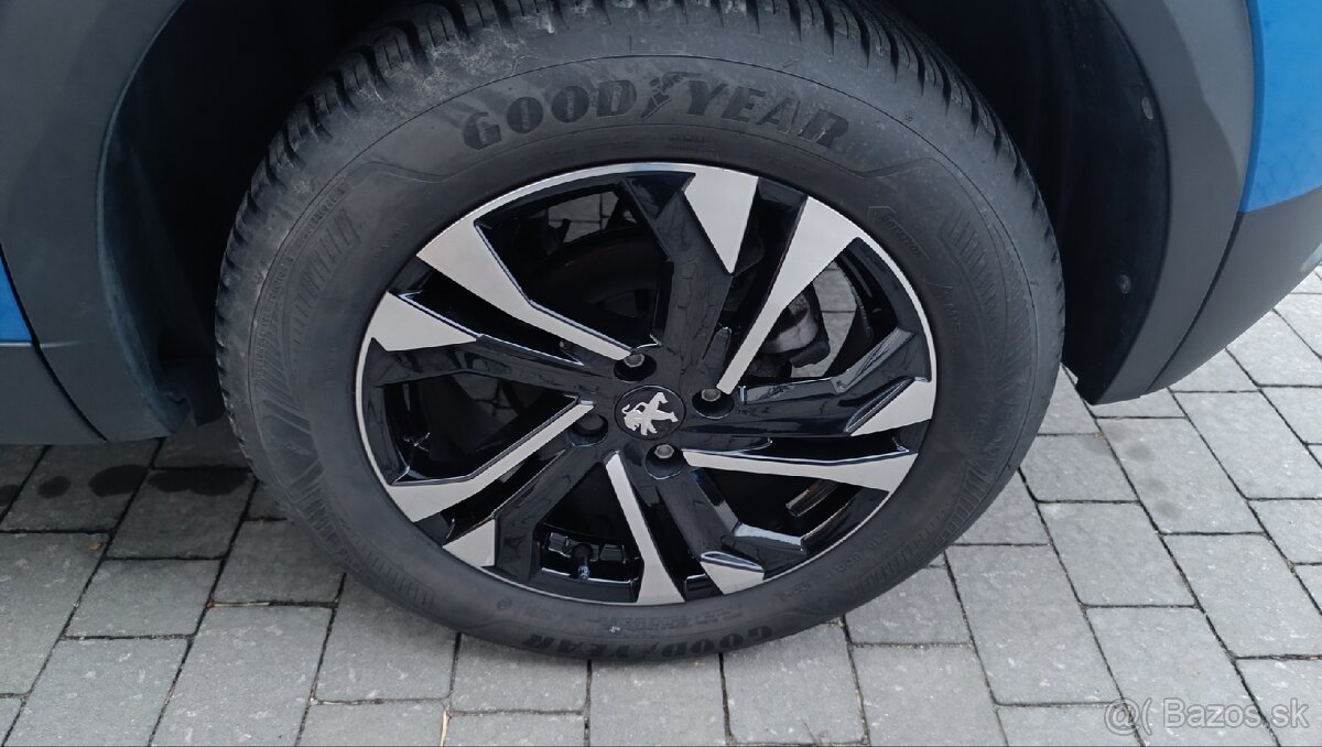 Peugeot 2008 1.2b 24000km - 18