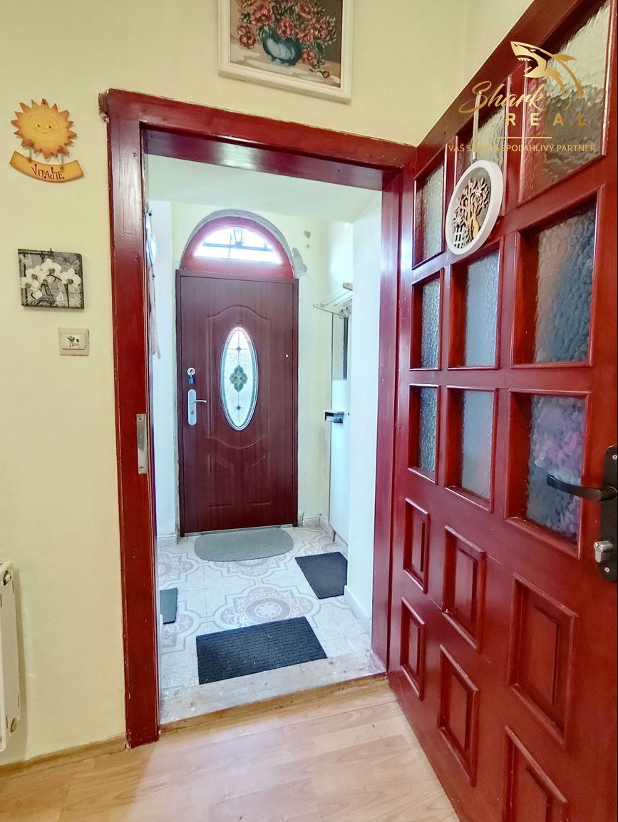 Útulný dom s nádhernou záhradou v krásnej prírode - 18