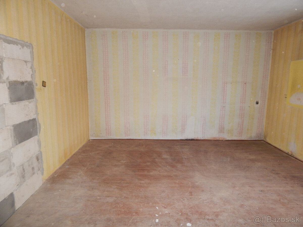 SPEKTRUM REALITY - Na Predaj 3 -izbový rodinný dom s pozemko - 18