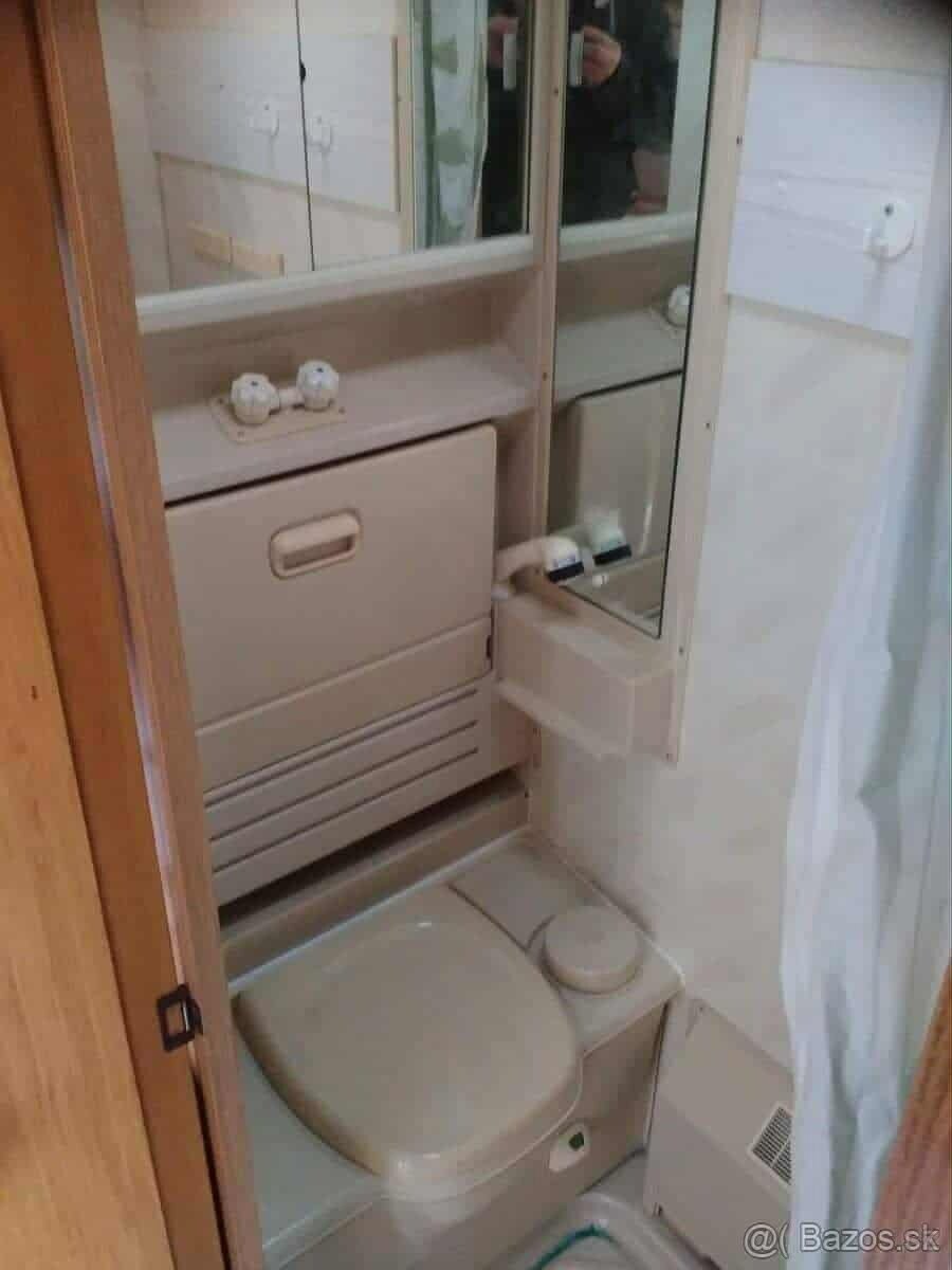 Predam karavan Daystar - 18