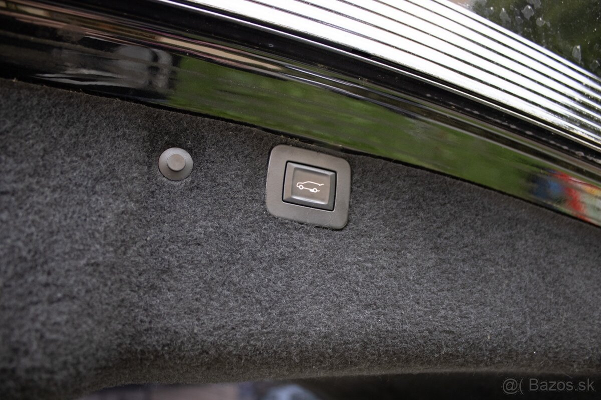 Opel Insignia ST 2.0 Turbo ECOTEC Cosmo - 18