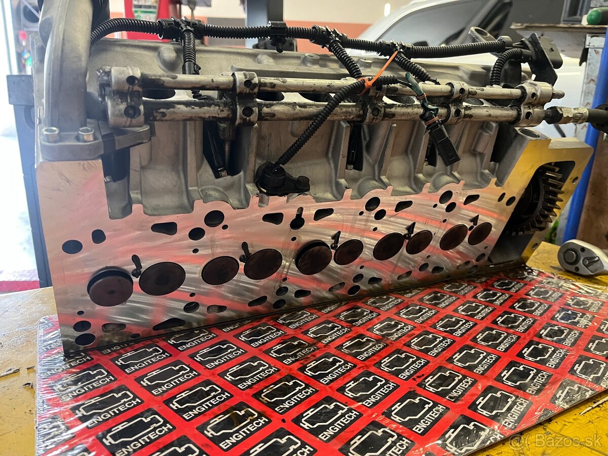 VW Transporter T5 2.5 TDI 96kw 394 000 km 2004 9 miest - 18