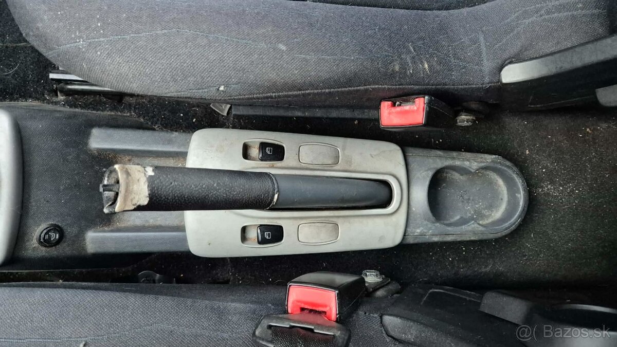 Smart ForFour 1,3i 70kw kód motora: 135930 - 18