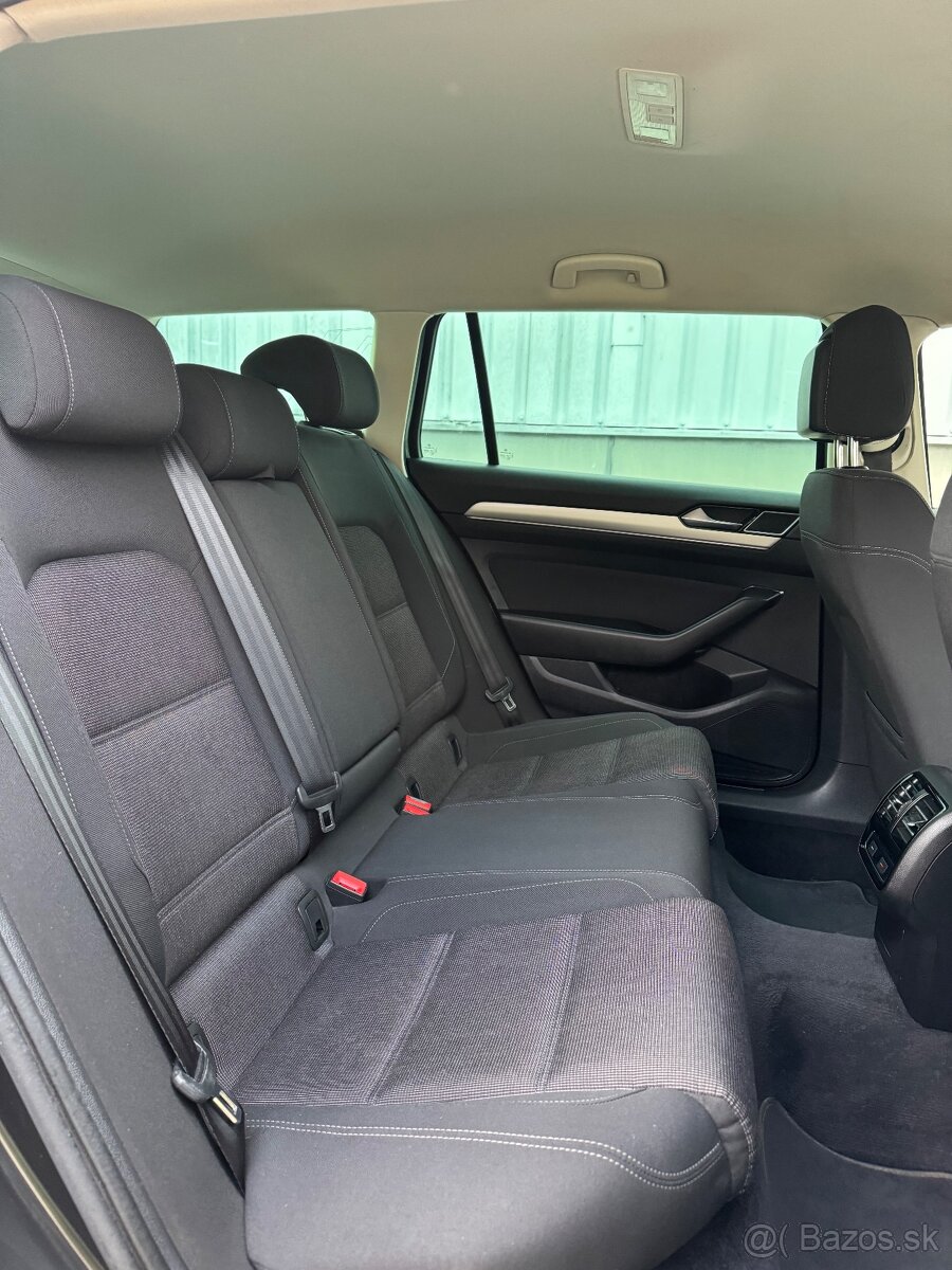 Volkswagen Passat 2.0 TDI 110kw ACC - 18