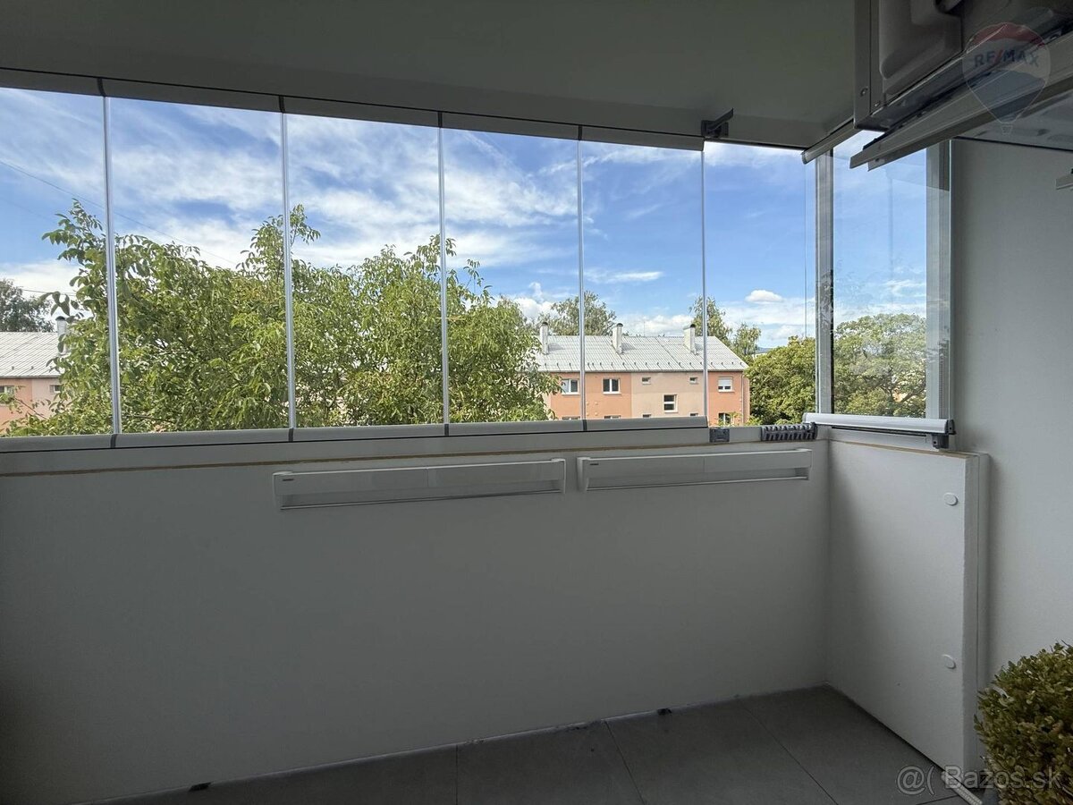 REZERVOVANE : 2. izb. byt v centre Martina po kompletnej rek - 18