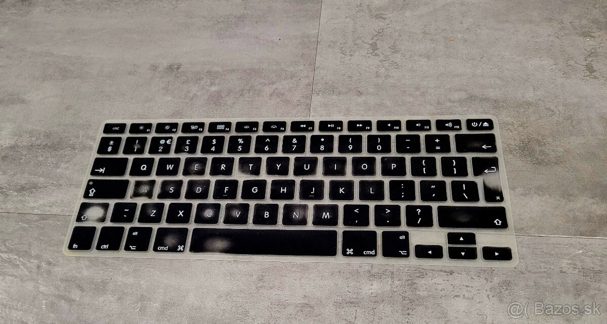 MacBook Pro 13,3" - 18