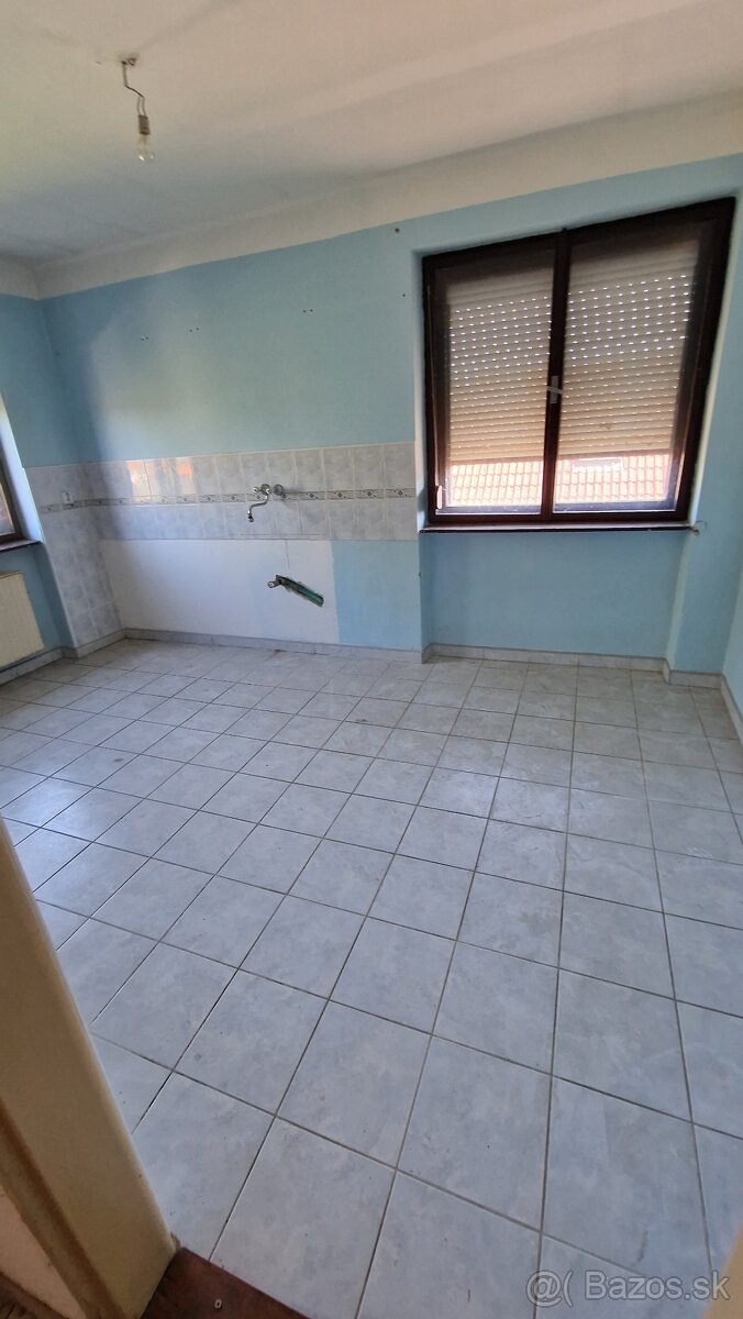 Predám viacgeneračný dom - 18