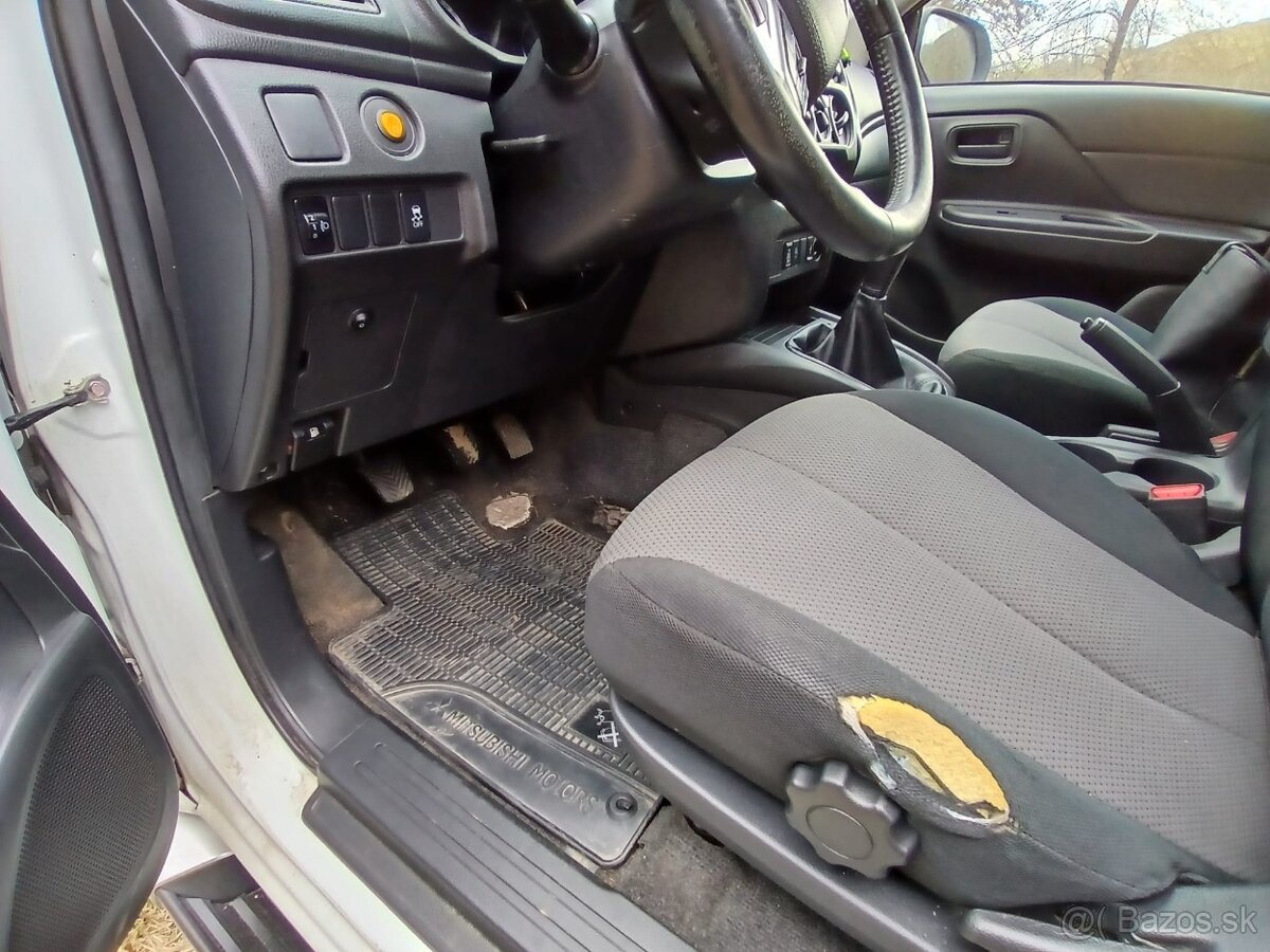 Mitsubishi L200, r.v. 2020 - 18