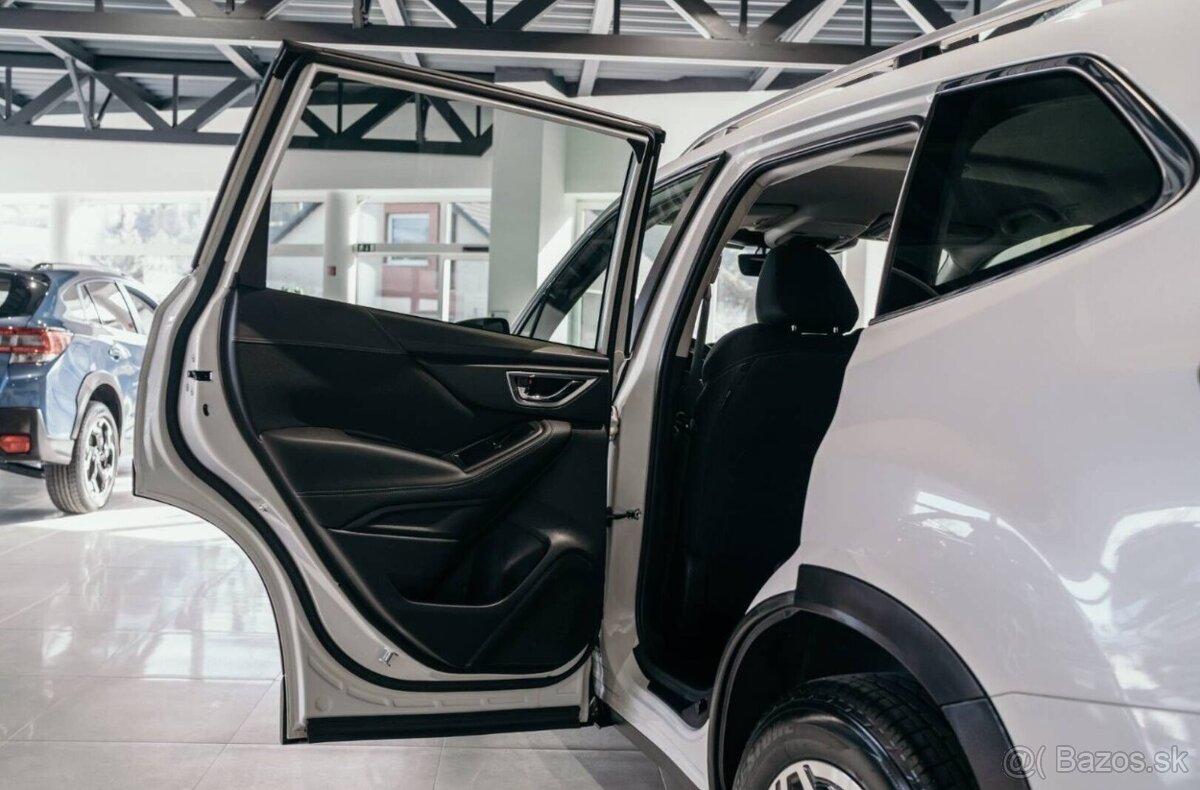 Subaru Forester 2.0i mHEV Style X-Tra Lineartronic - 18