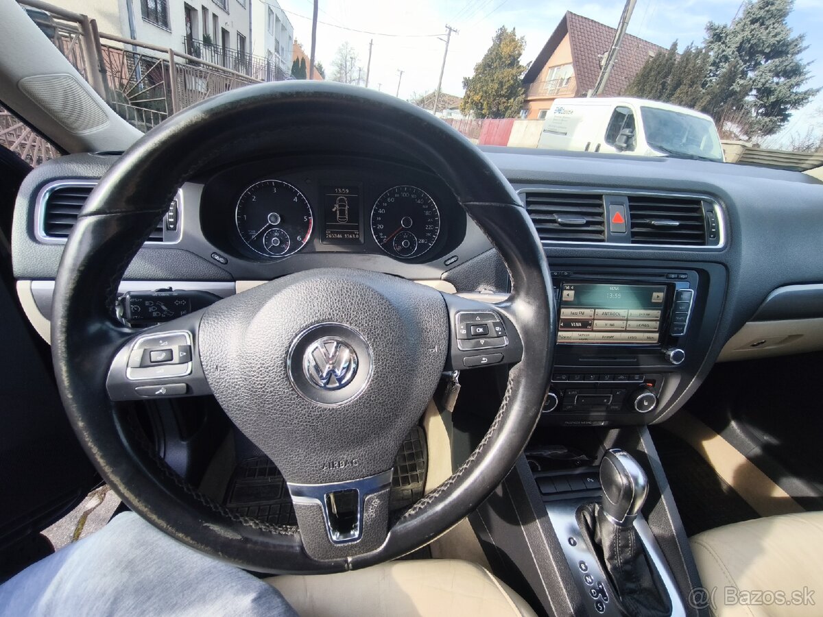 VW Jetta 1.6TDI DSG - 18