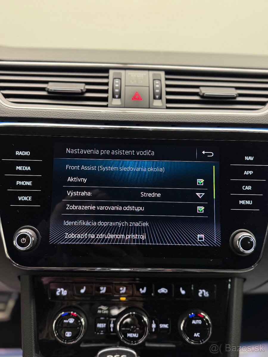 Škoda Superb Combi 2.0 TDI Sportline DSG - 18