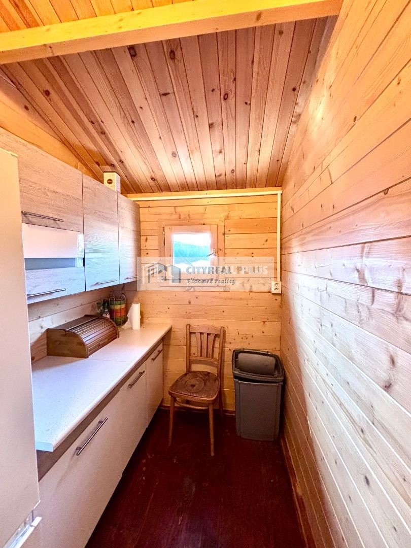 Znížená cena Ponúkame Vám na predaj kompletne zariadenú cha - 18