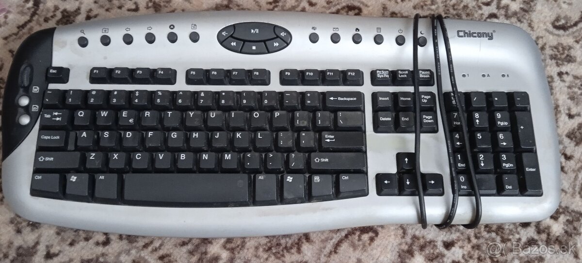 Herny Intel i5, ram 8gb, 128ssd a 1TB HDD, vga RX560 - 18