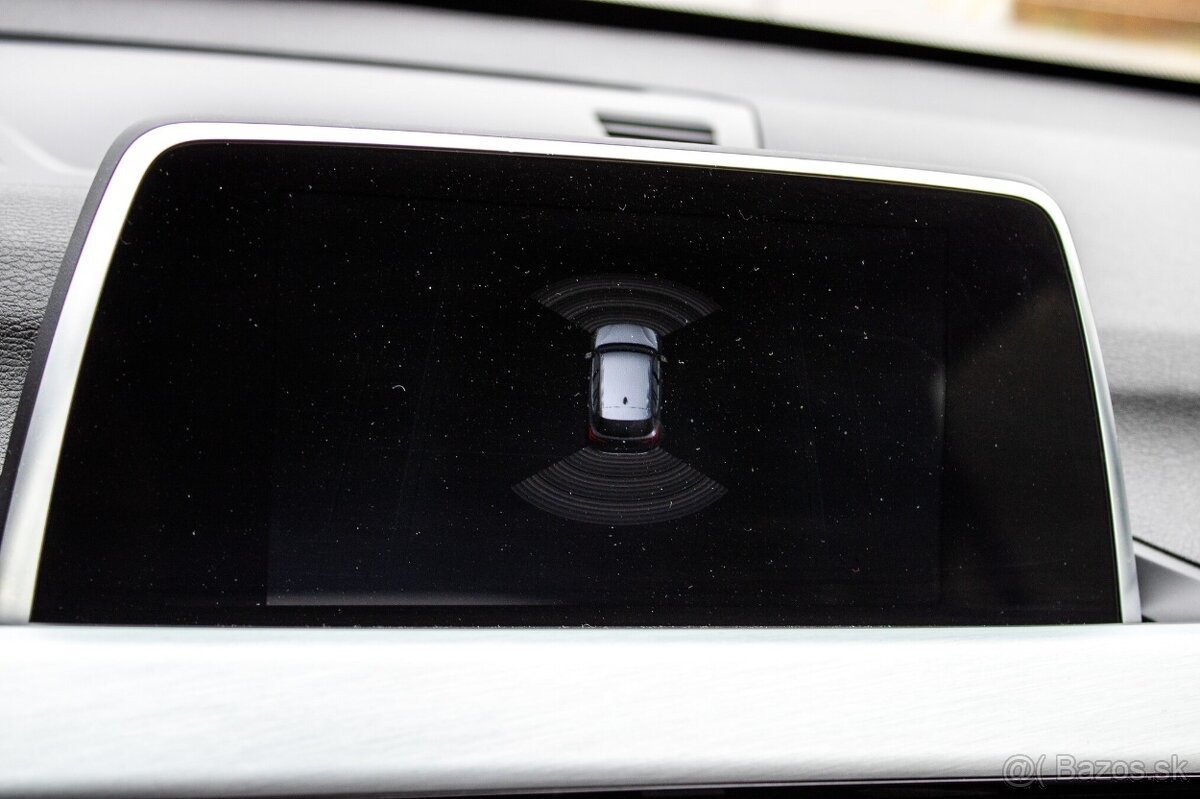 BMW X1 sDrive 18d (2017) - 18