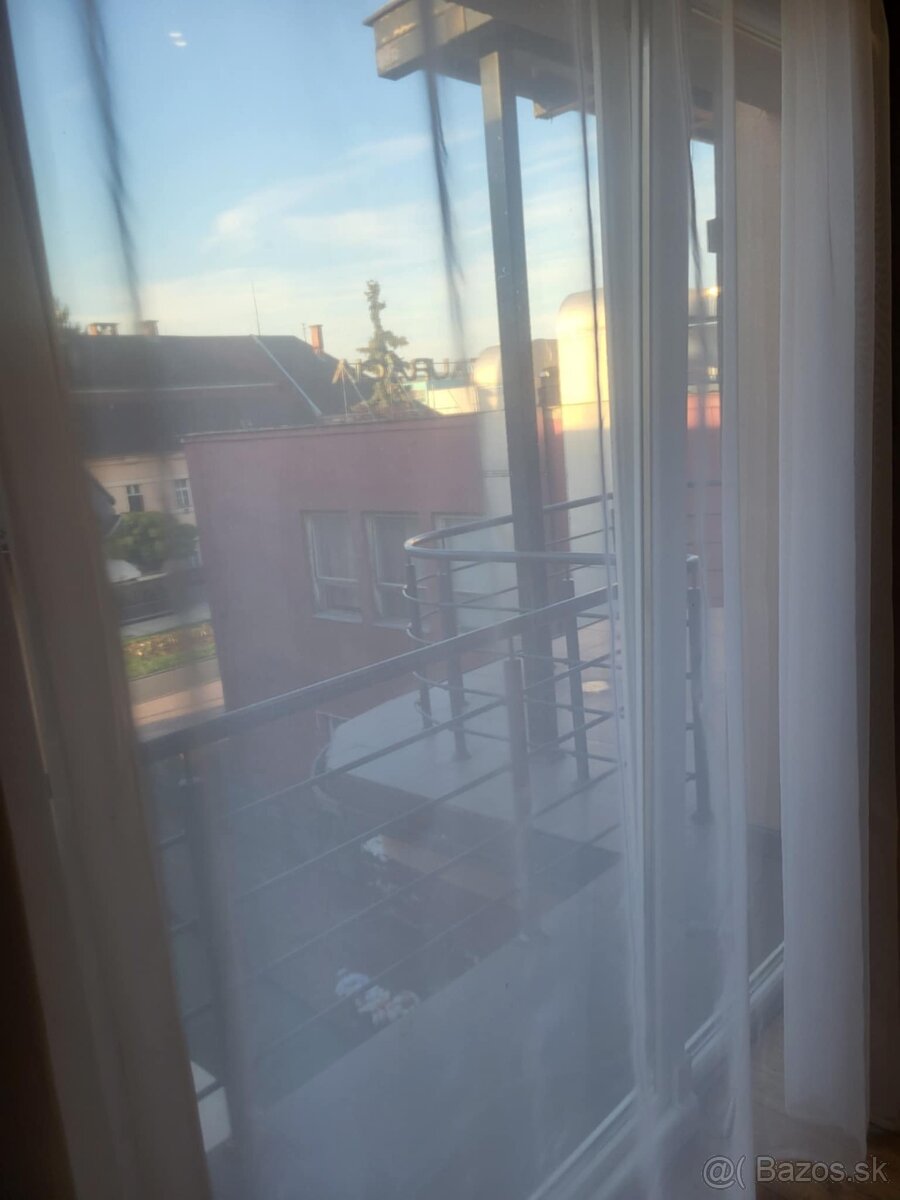 Prenájom 3 izbového bytu v centre - 18