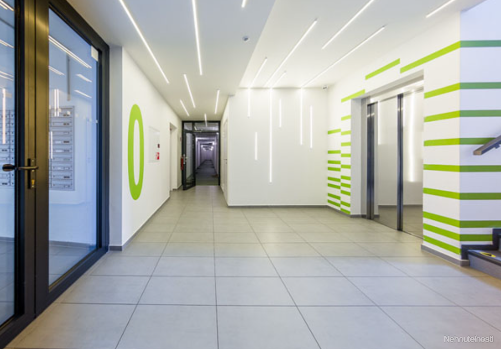 2i.byt Vietnamská ul., 1x GAR. PARKING v cene, 3/7p., loggia - 18