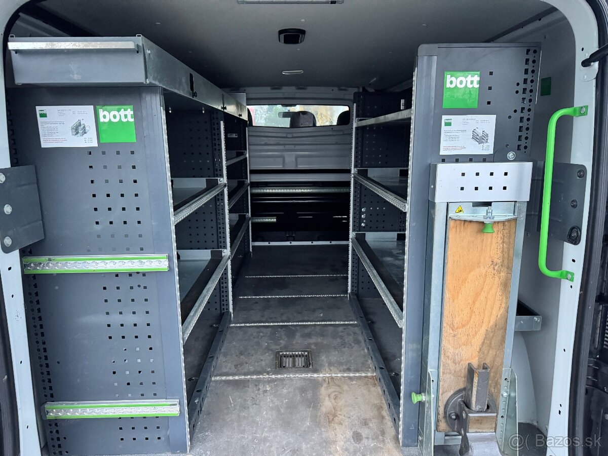 Renault Trafic SpaceClass 1.6 dCi 125 L2H1 - 18