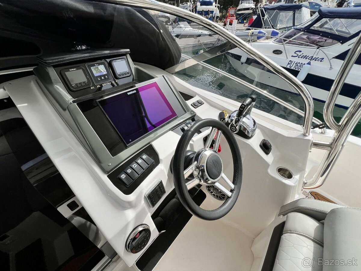 Karnic SL800 loď - 18