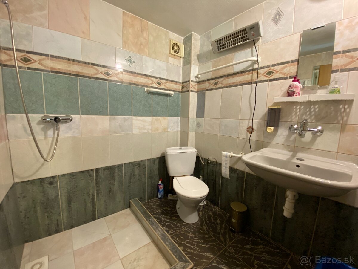 REKREAČNÁ CHATA KOKAVA – LÍNIA - 18