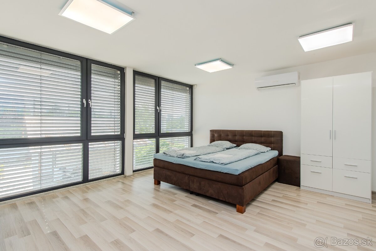 Areál | Polyfunkčná budova s 3 samostatnými bytmi, Ružinov - 18