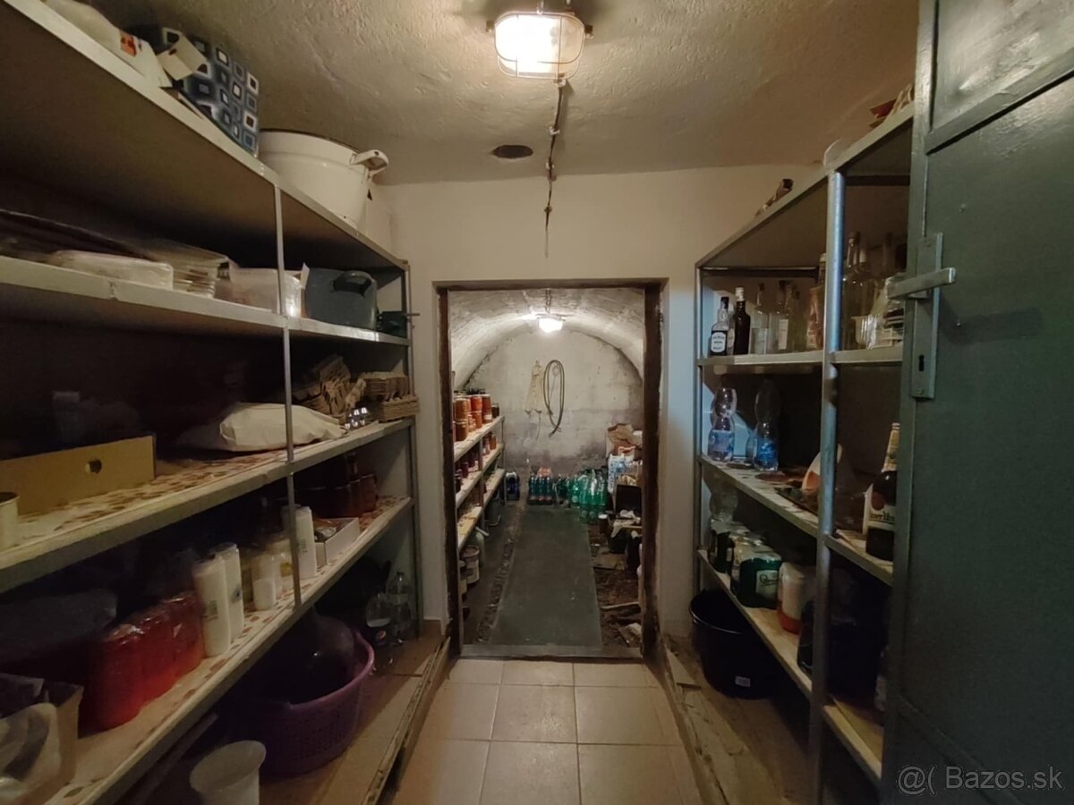 Exkluzívne ponúkame na predaj rodinný dom Levice, F.HEčku - 18