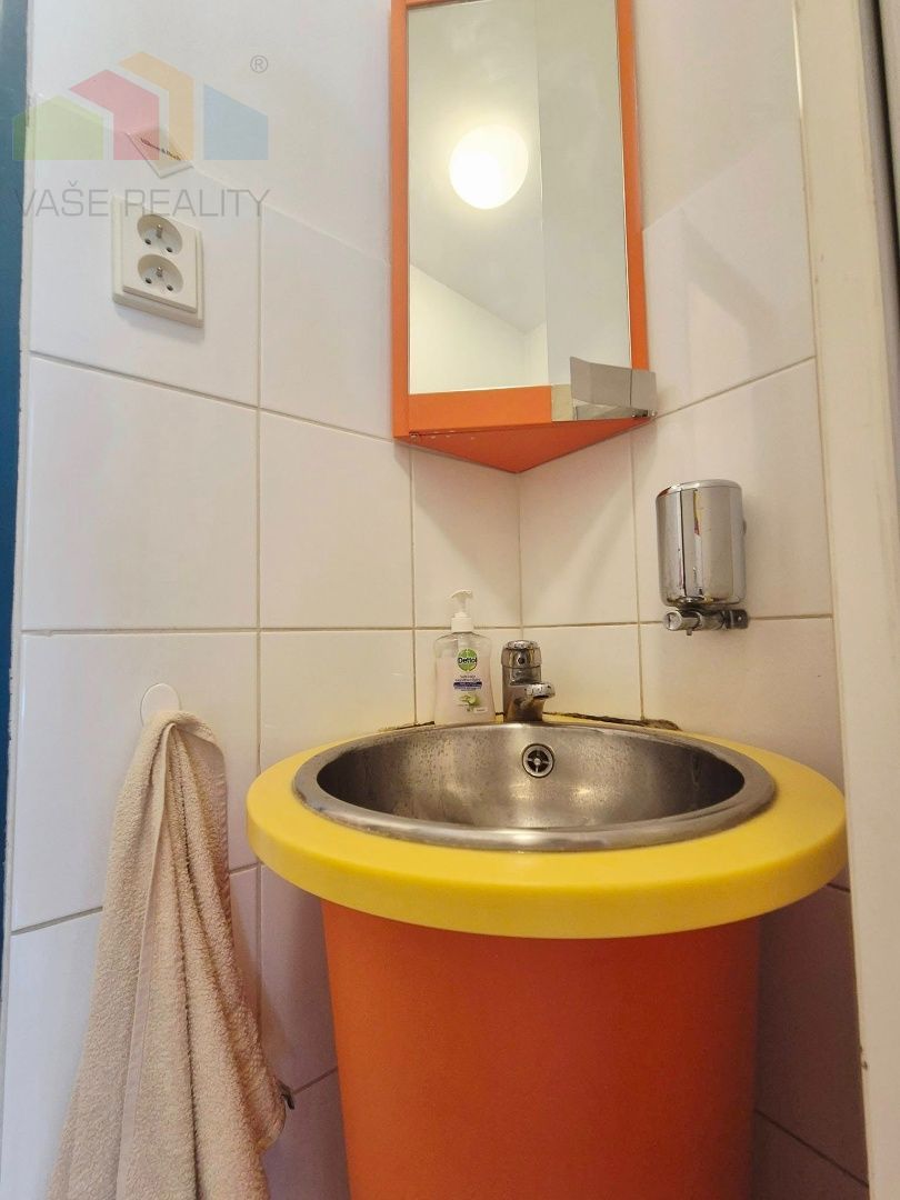 Na predaj obchodný priestor v polyfunkčnej budove, Vajnorská - 18