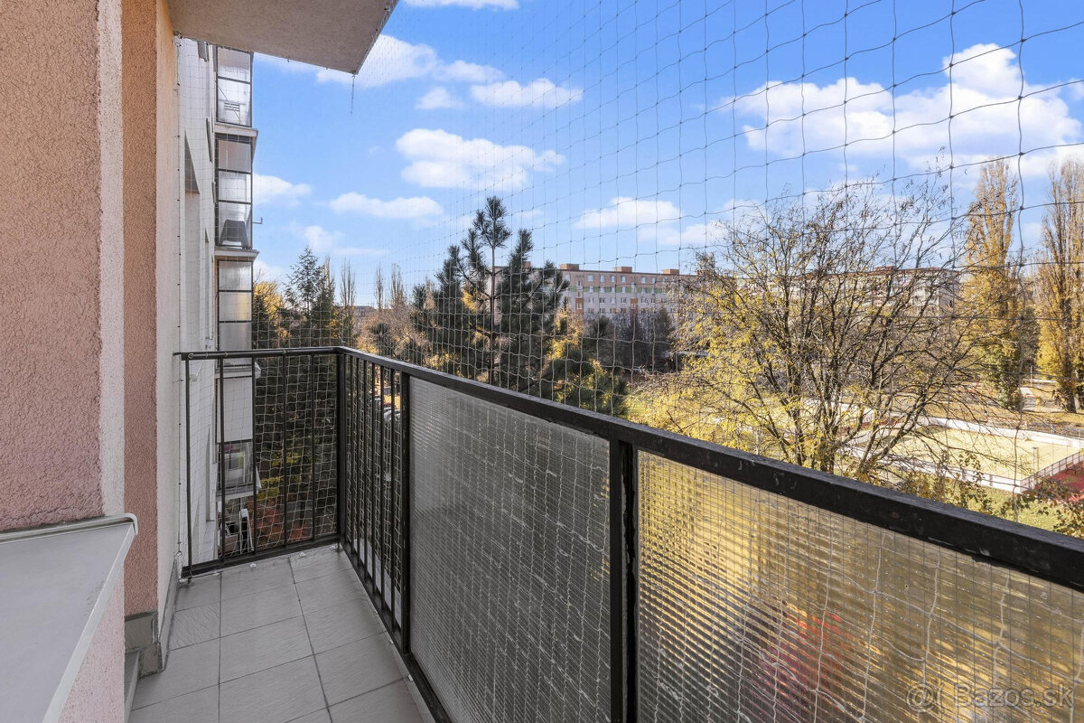 PRIESTRANNÝ - 4 izbový byt - 86 m2 Štefunková ul. VÝBORN - 18