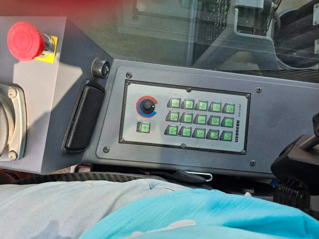 Liebherr LRS V645 nakladač na lodné kontajnery - 18