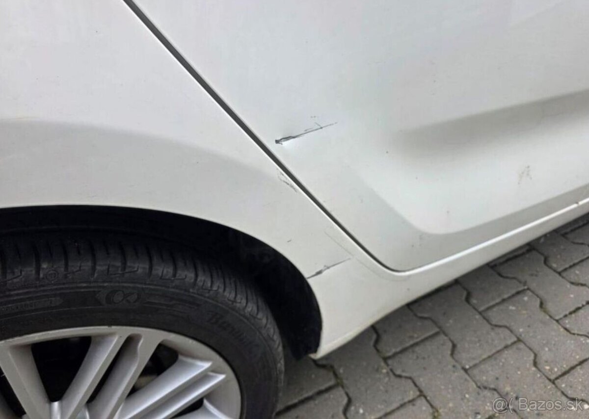 Kia Carens 1.7 - 1. MAJ - 7 MÍST - 18