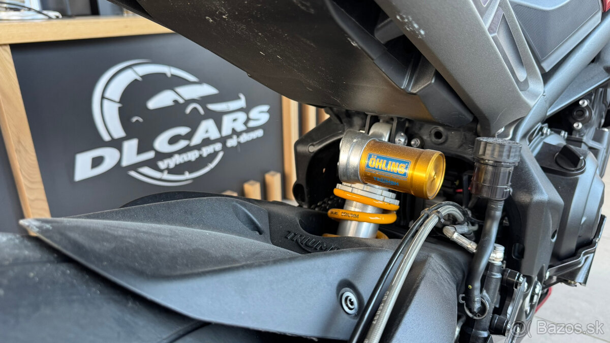 Triumph Street Triple RS - 18