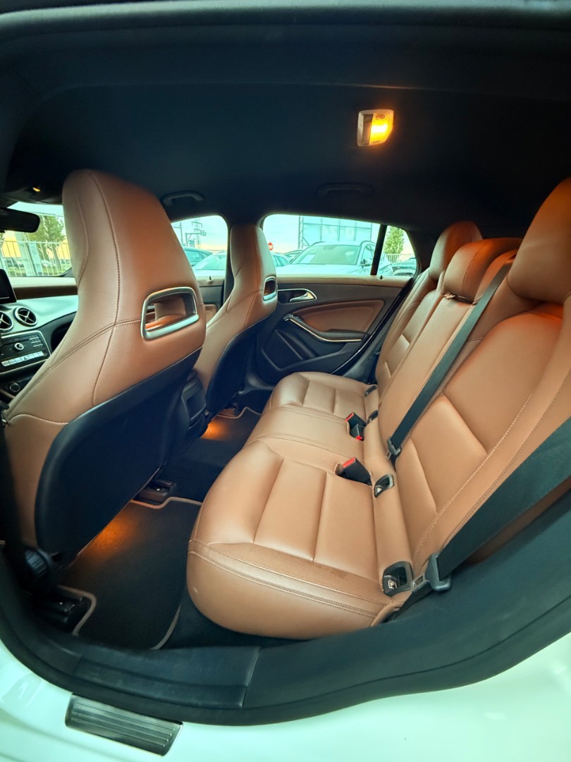 Mercedes-Benz CLA Shooting Brake SB 200 d A/T - 18