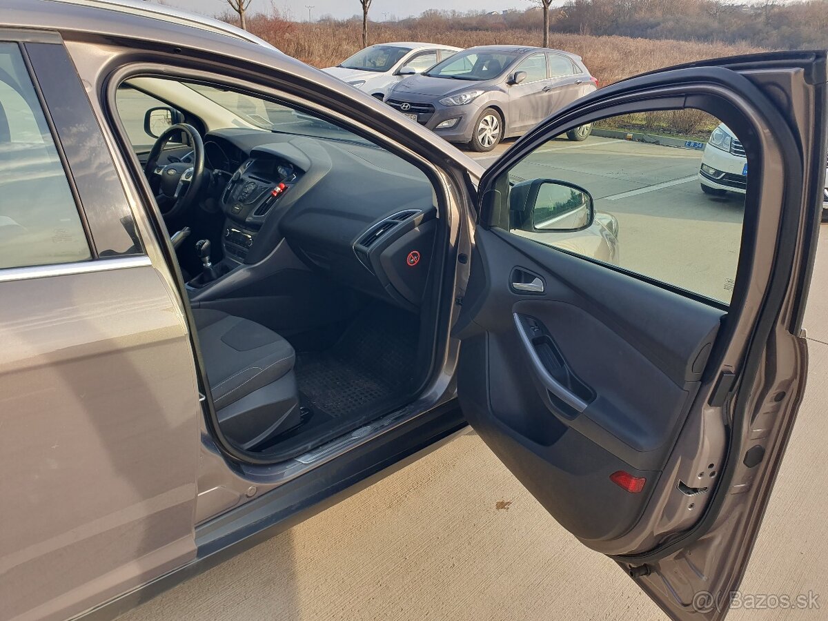 Ford focus 1,6 TDCi 70 kw - 18