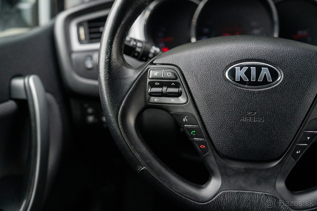 Kia ProCeed 2013, 1.4i M6, SR - 1.majiteľ - 18
