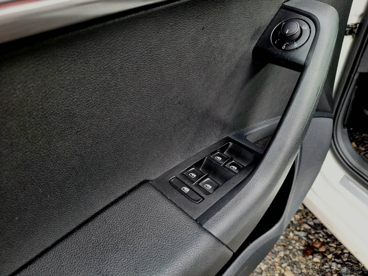 Škoda Octavia 1.6 TDI Style DSG - 18