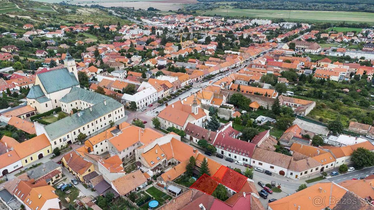 3–IZB. RD. V HISTORICKOM CENTRE SVÄTÉHO JURA - 18