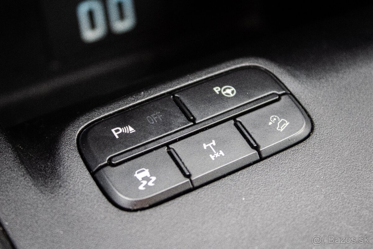 Ford Ranger 2.0 TDCi Limited 4x4, 157kW - V ZÁRUKE do 2028 - 18