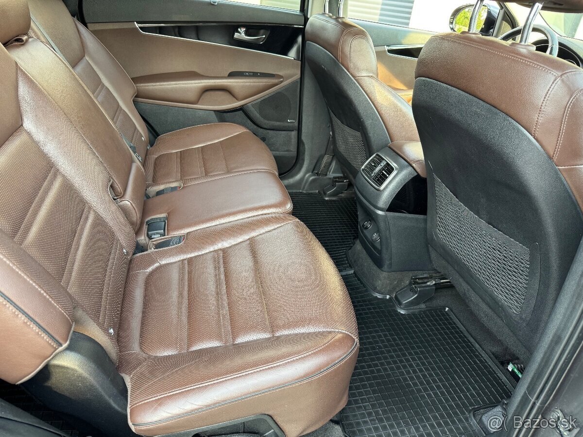 Kia Sorento 2.2 CRDi VGT 4WD 147kw Platinum A/T 7m - 18