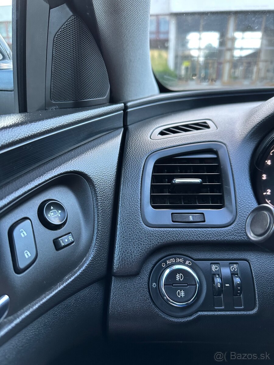 OPEL INSIGNIA Sports Tourer 2.0 CDTI 103kw 2014 - 18