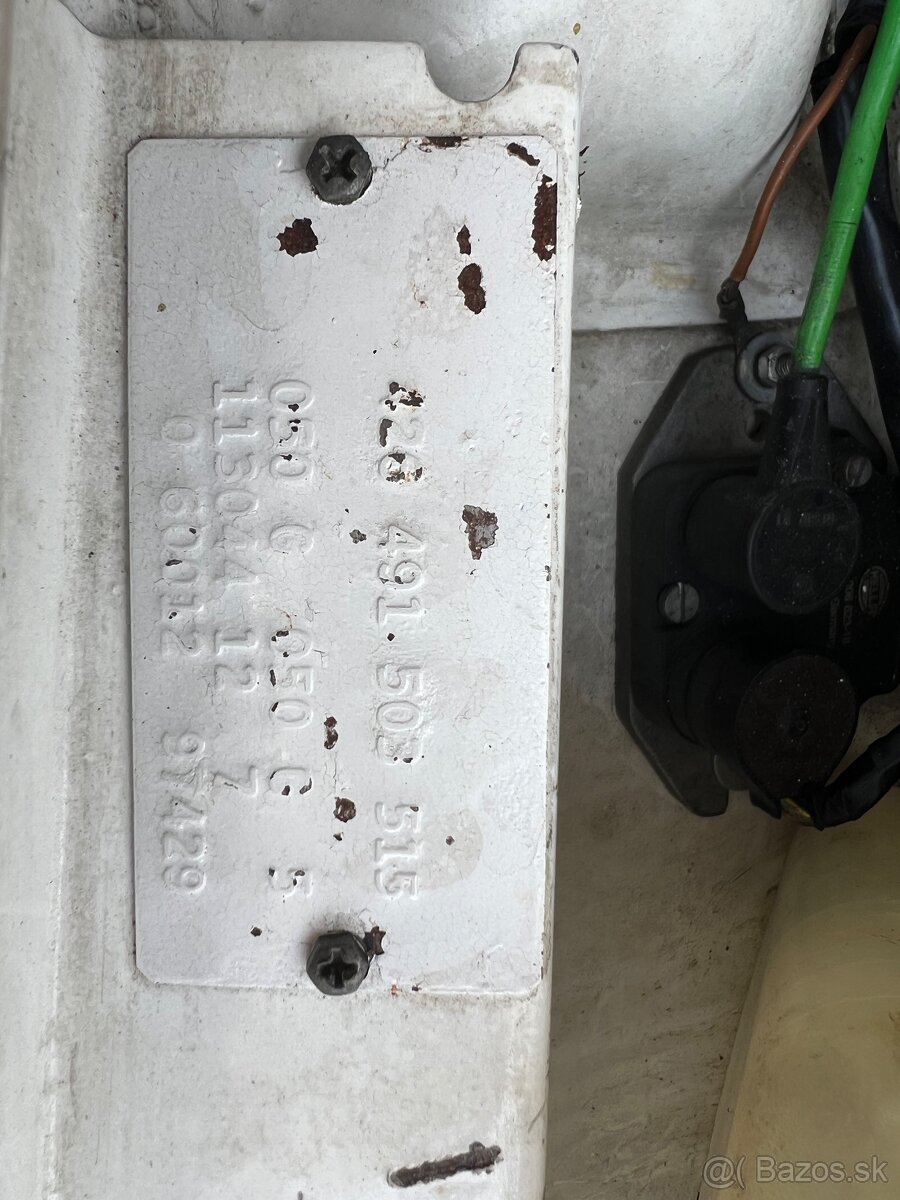 Mercedes 280 SL - 18