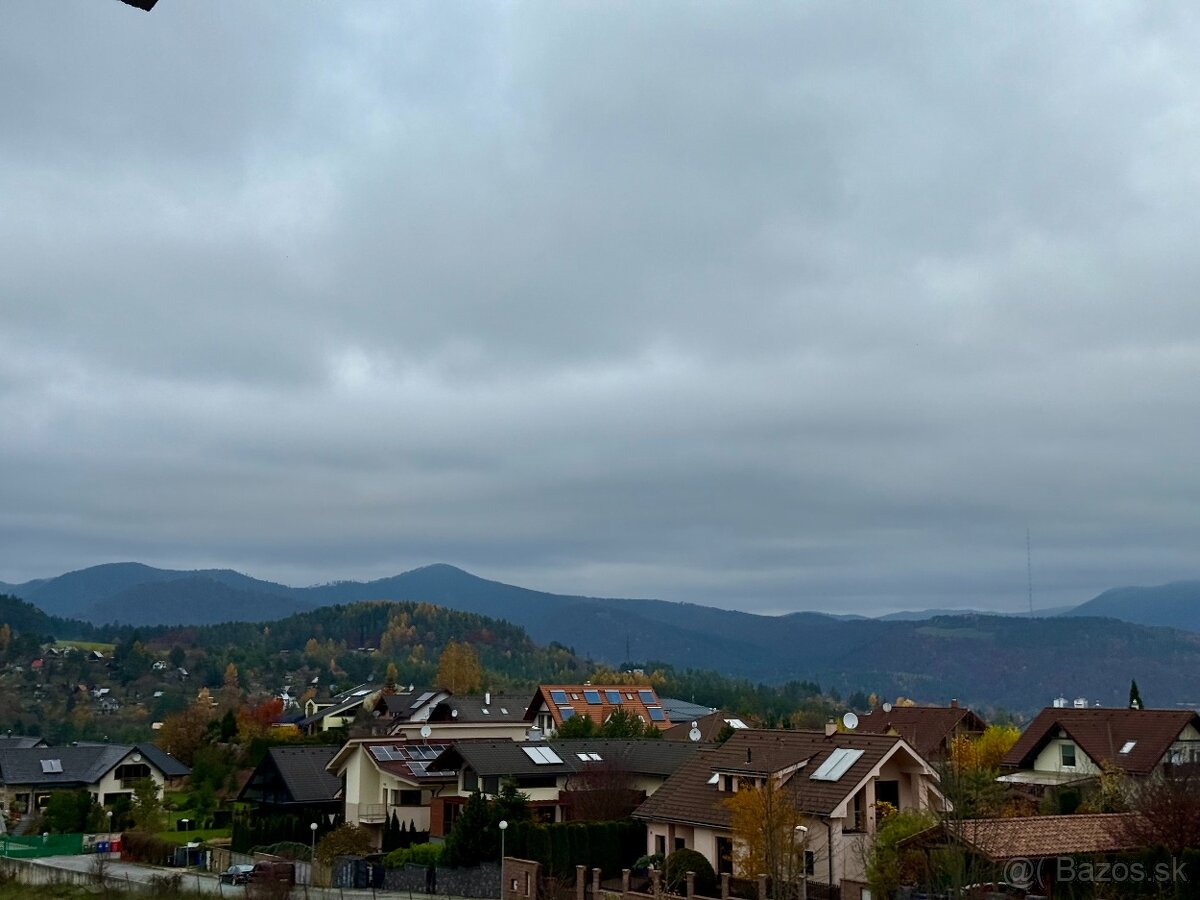 Na predaj moderný rodinný dom s výhľadom na mesto - 18