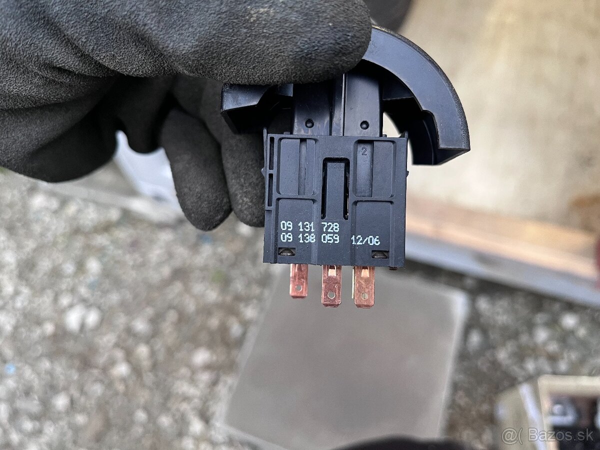 Opel Astra G panel kurenia,displej,svetlo,smerovky,spínač - 18